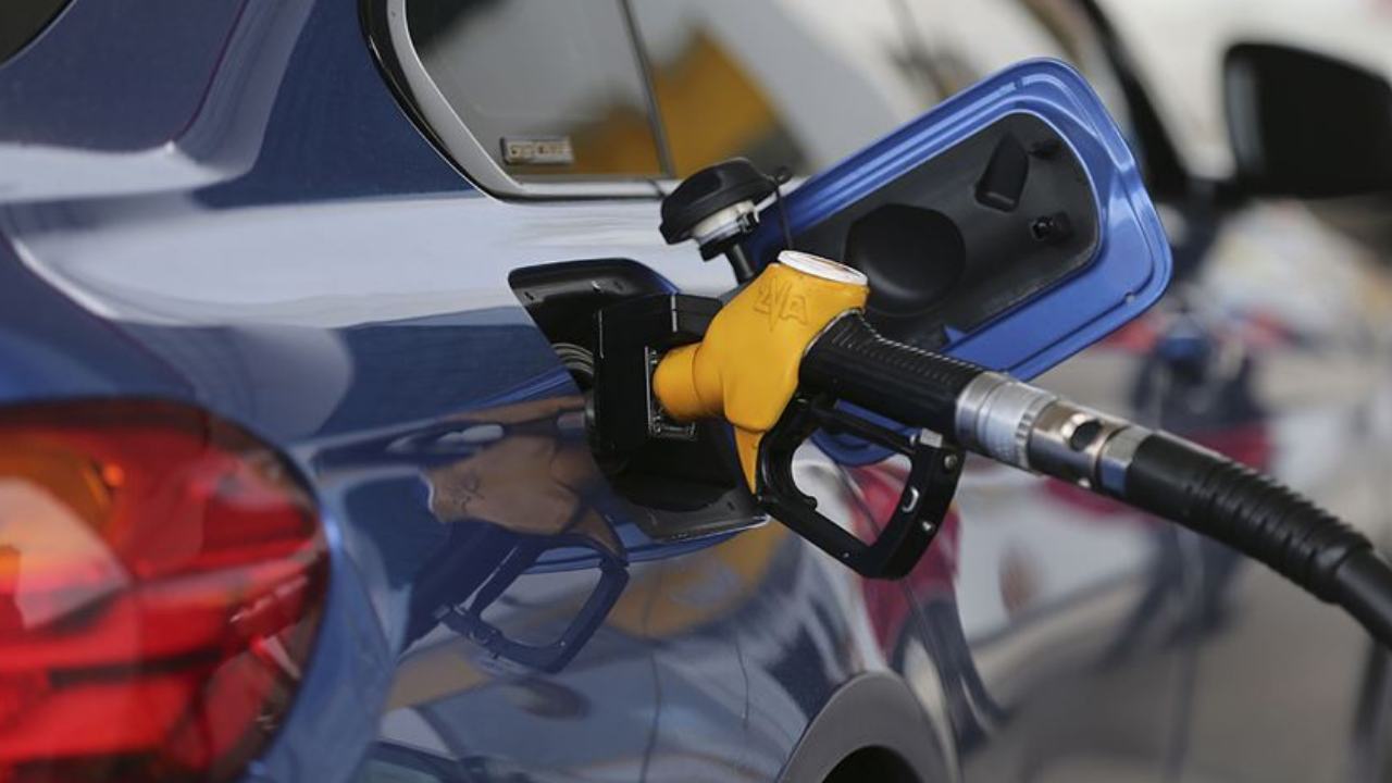 Mazota indirim gelecek mi, benzine zam var mı? Akaryakıt fiyatları düşecek mi, artacak mı?