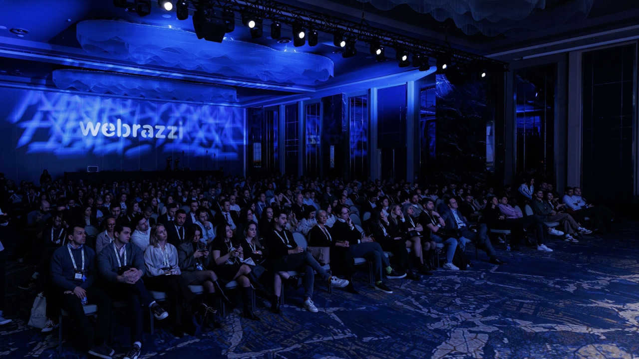 Webrazzi AI 2026’da sektörel kullanım örnekleri paylaşıldı