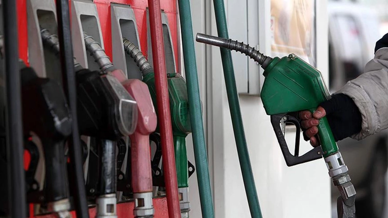 Akaryakıt fiyatlarında son durum! Benzin, motorin ve LPG'ye zam, indirim var mı? (13 Nisan 2026)